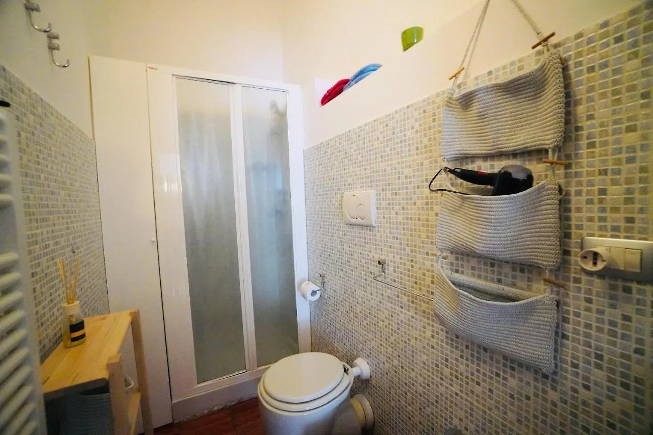 דירות בולוניה A Casa Di Enza