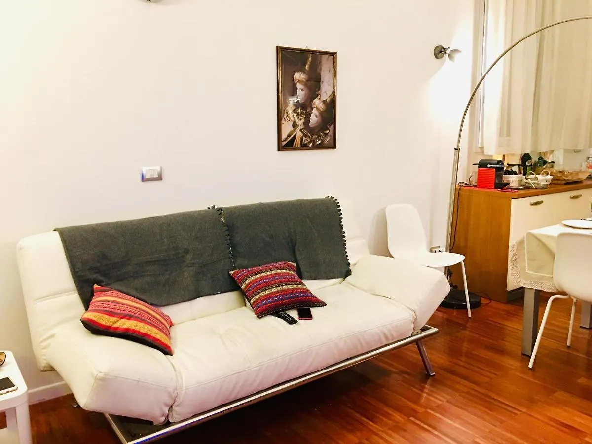 דירות בולוניה A Casa Di Enza